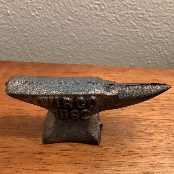 Vintage Mini Cast Iron Anvil Jewelry Blacksmith Paperweight WIRCO 1992 - Picture 8 of 9
